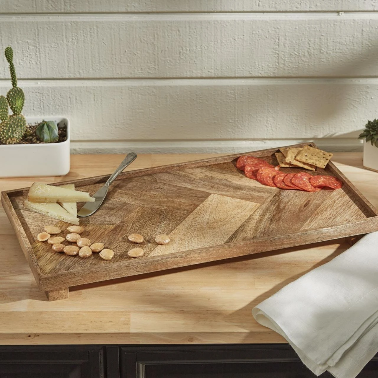 Herringbone Footed Serving Board - Large 2 Herringbone Footed Serving Board - Large - Image 2